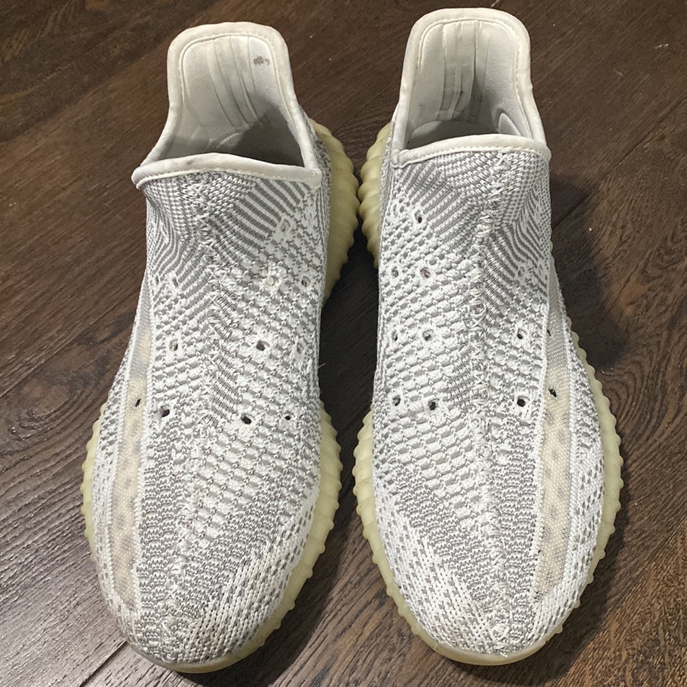 Adidas Yeezy 350 v2 Static Non-Reflective - Picture 4 of 6